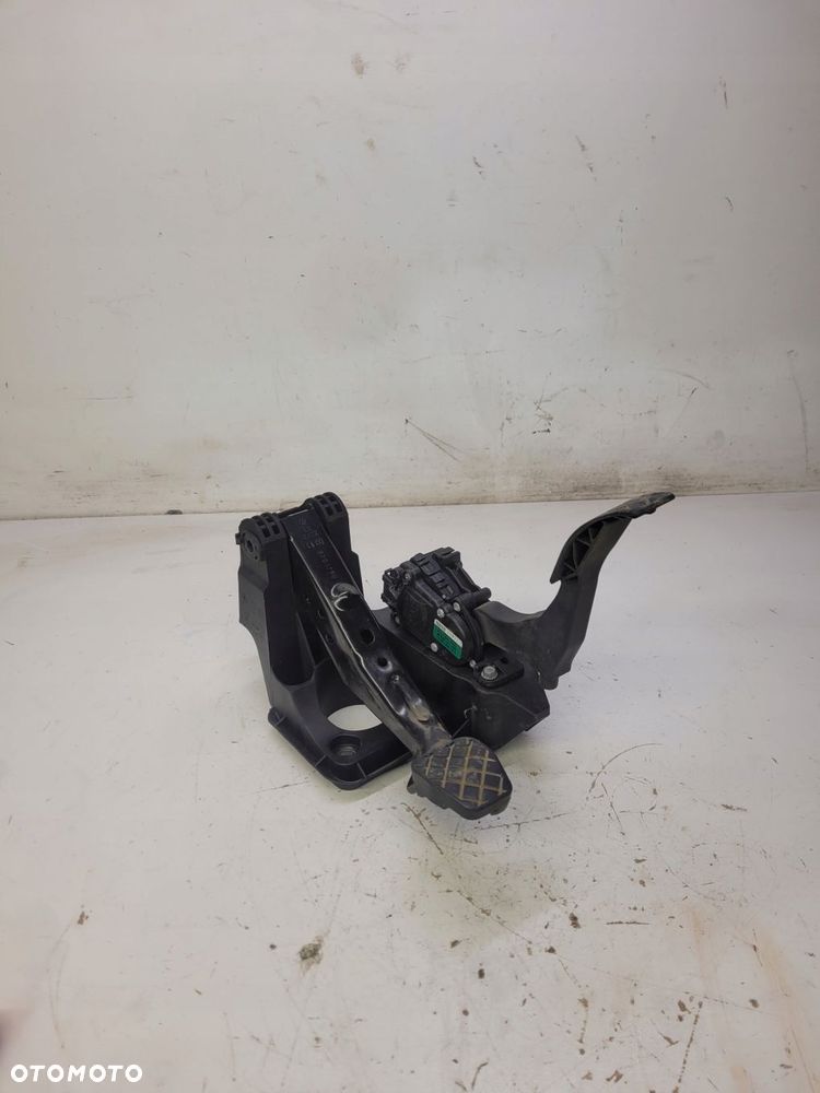 PEDAŁY STELAŻ AUDI A1 VW SEAT SKODA 6R1721058 - 1