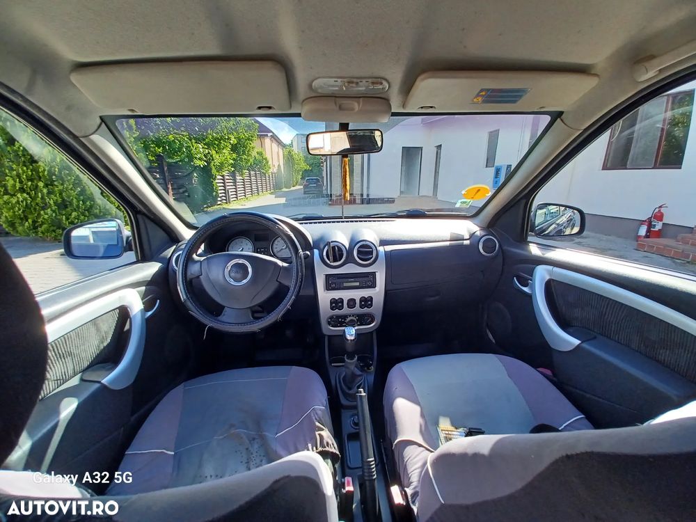 Dacia Logan 1.4 MPI Laureate - 4