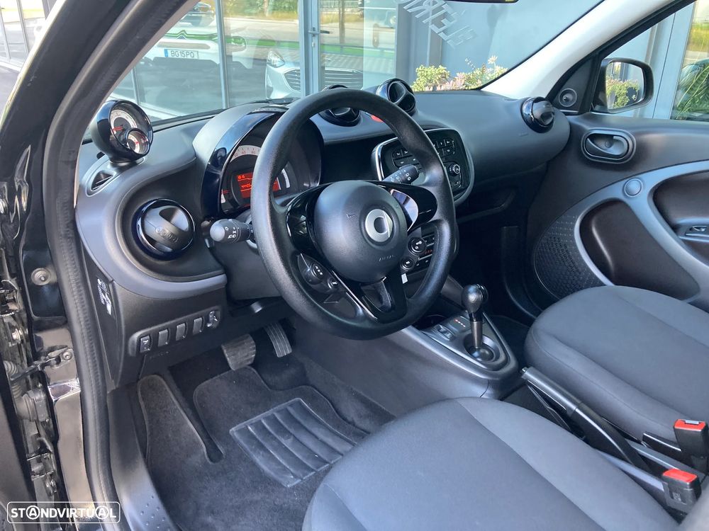 Smart ForFour EQ - 10