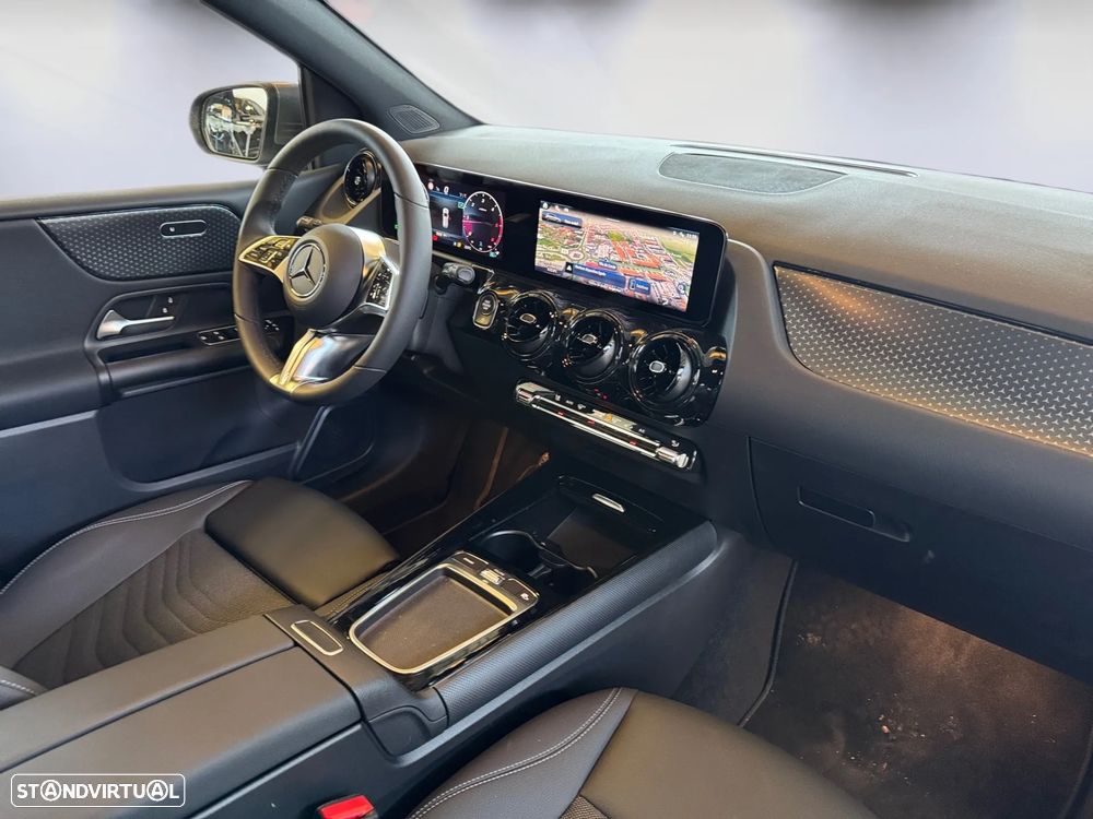 Mercedes-Benz B 180 d Style Plus Aut. - 24