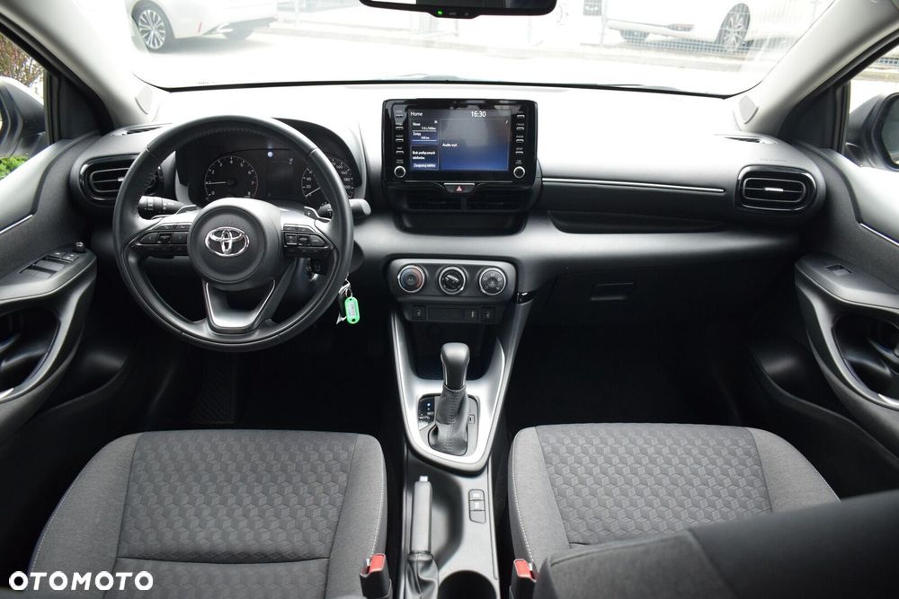 Toyota Yaris 1.5 Comfort CVT - 7