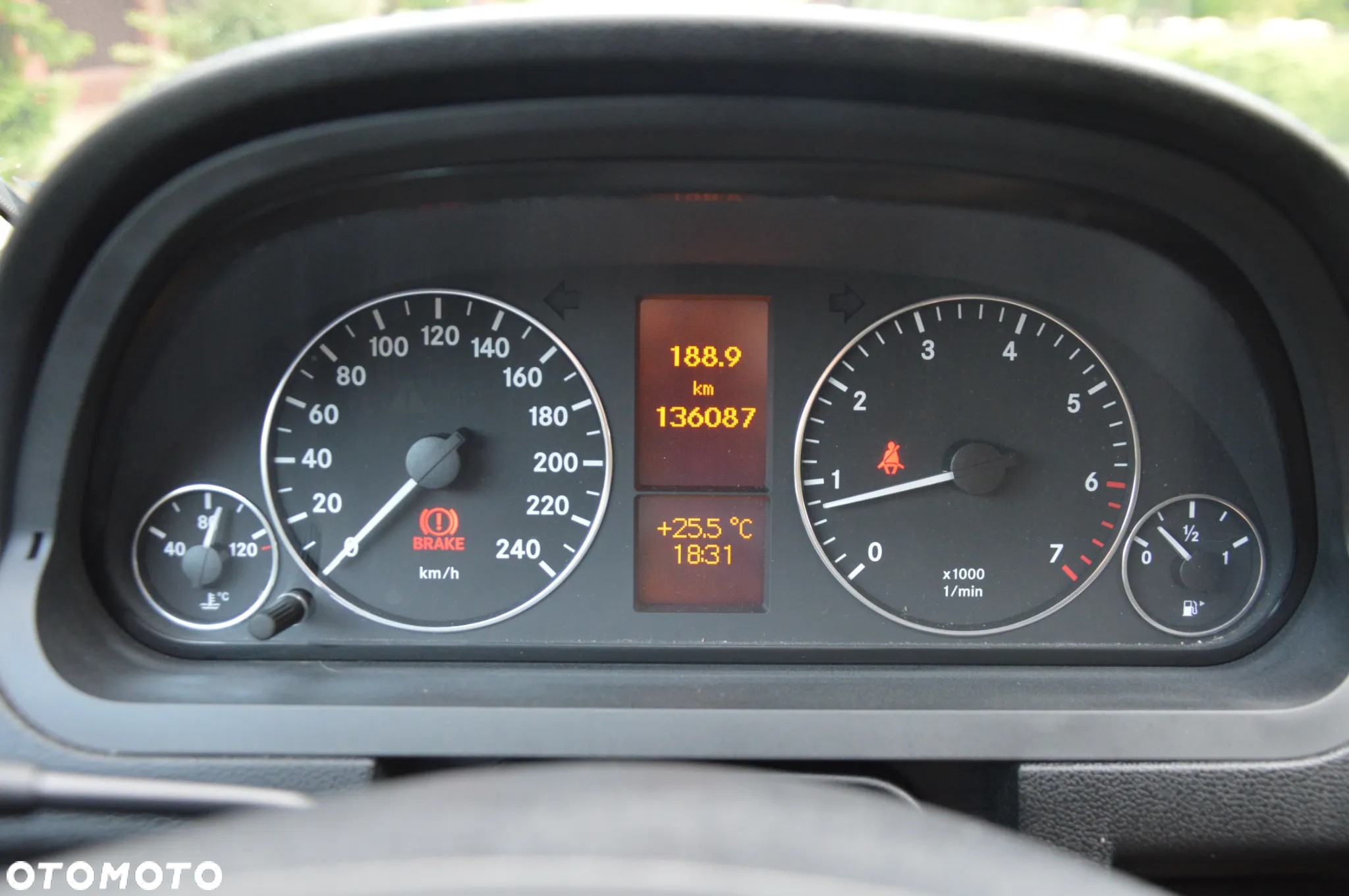 Mercedes-Benz Klasa A 160 BlueEFFICIENCY Elegance - 18
