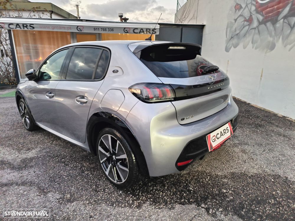 Peugeot e-208 GT - 4