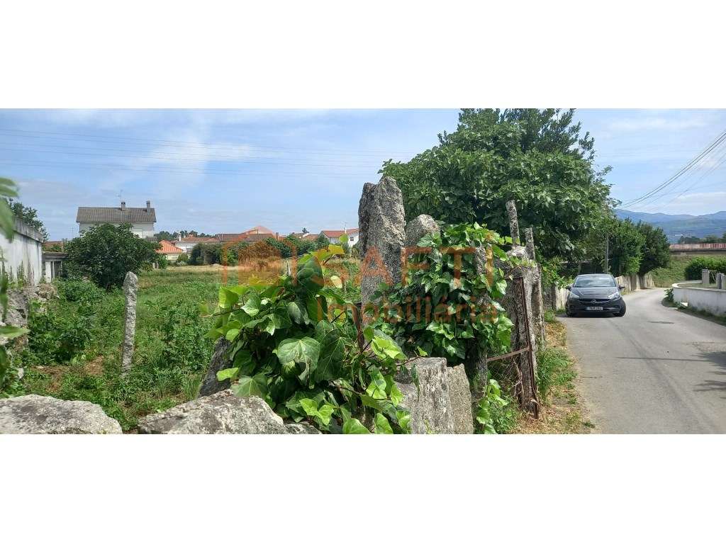 Terreno Urbano - Grande imagem: 2/4