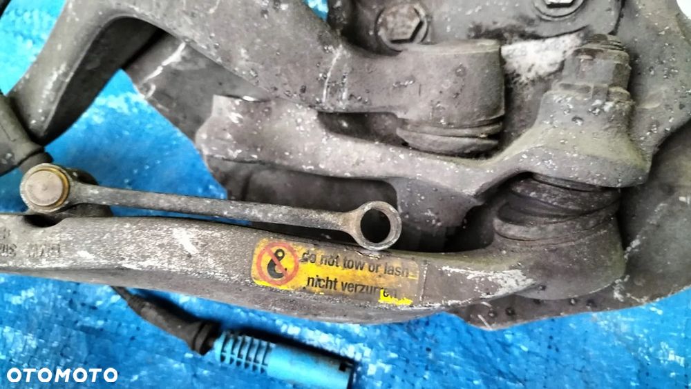 ZWROTNICA PIASTA WAHACZ WAHACZE CZUJNIK ABS ZAWIESZENIE LEWY PRAWY PRZÓD 6755835 6755836 BMW E65 - 12