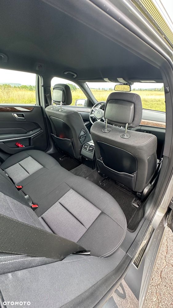 Mercedes-Benz Klasa E 300 BlueTEC 7G-TRONIC Elegance - 16