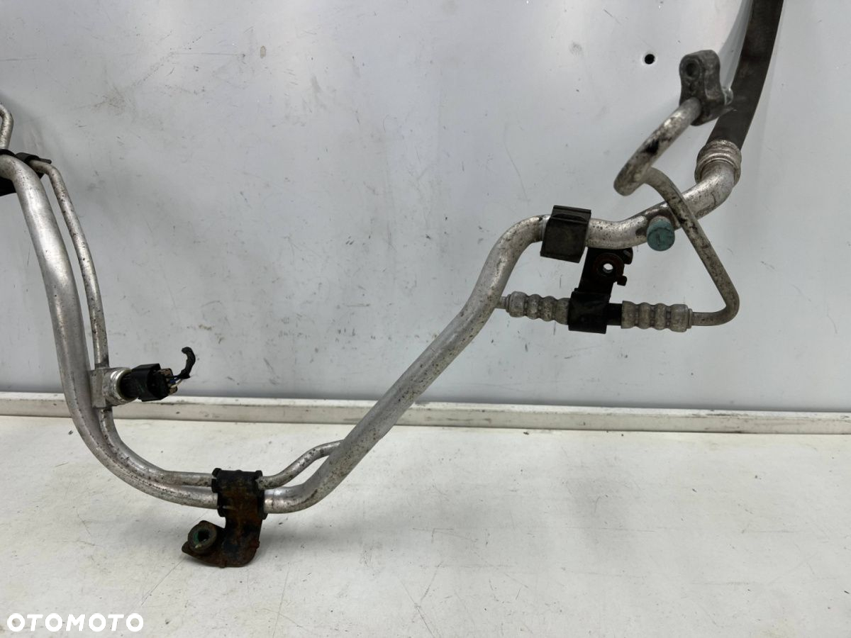 Rura Hyundai i30 I FD 07-12r. 1.4b benzyna przewód wąż klimatyzacji 97775-2R000 - 5