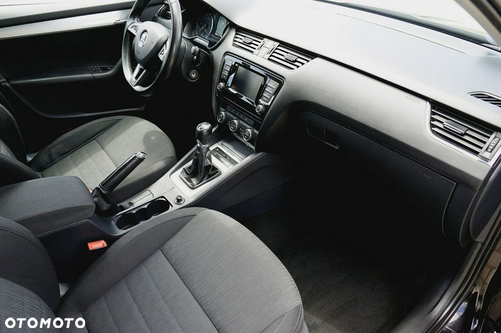 Skoda Octavia 1.6 TDI DPF Elegance - 18
