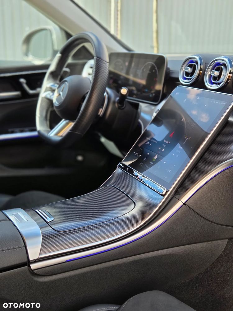 Mercedes-Benz Klasa C 220 d mHEV AMG - 28