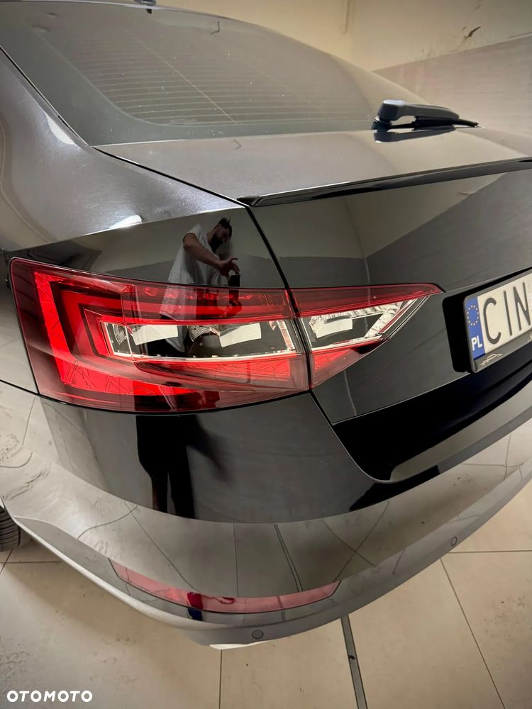 Skoda Superb 2.0 TDI 4x4 Sportline DSG - 10