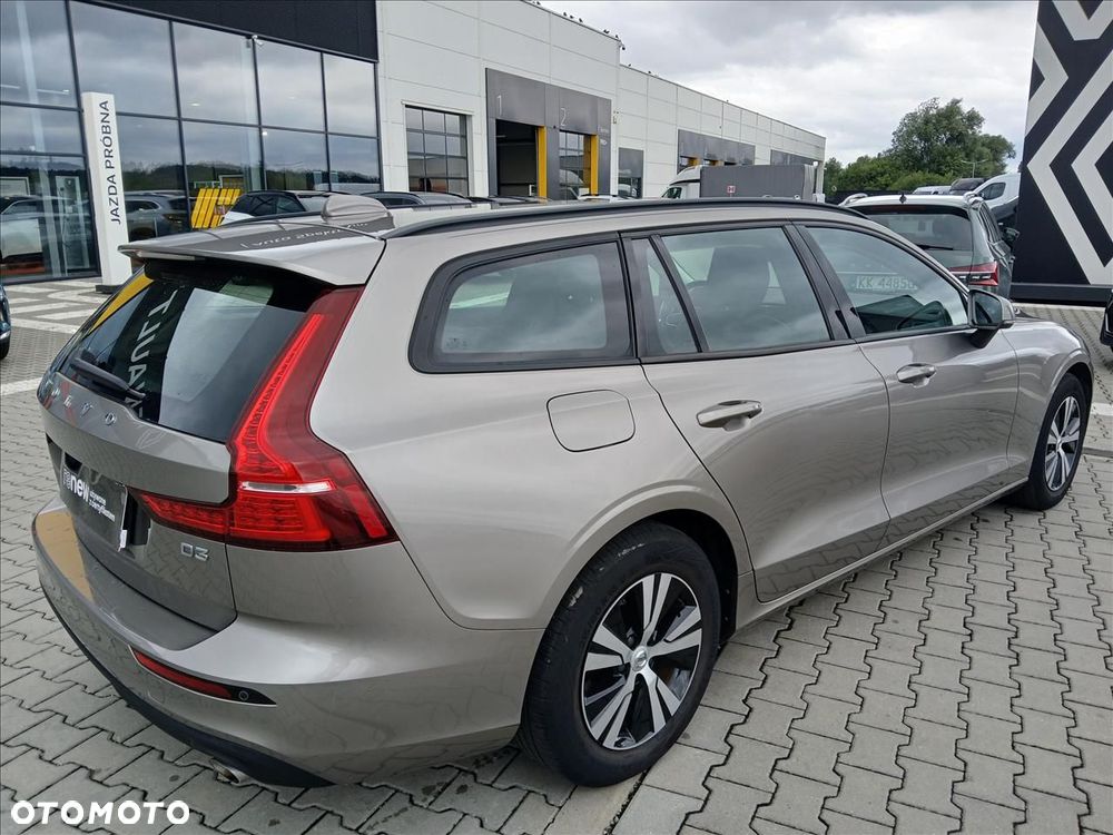 Volvo V60 D3 Momentum Pro - 3