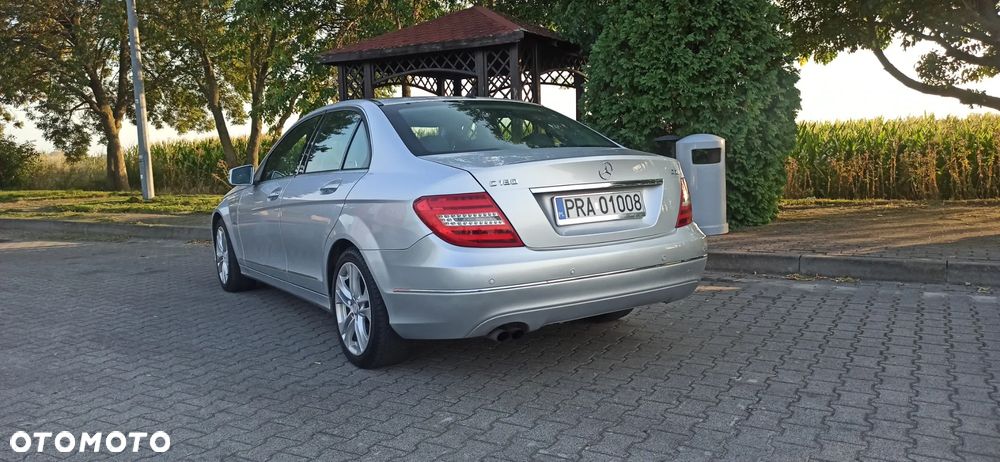 Mercedes-Benz Klasa C 180 T CDI DPF (BlueEFFICIENCY) Avantgarde - 5