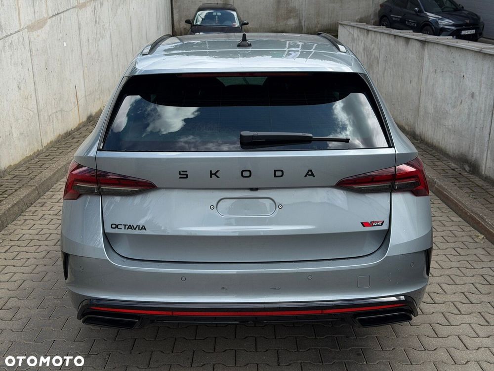 Skoda Octavia 2.0 TSI RS DSG - 7