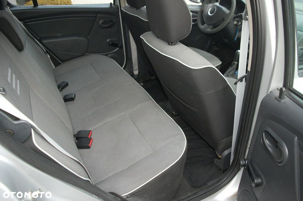 Dacia Sandero - 25
