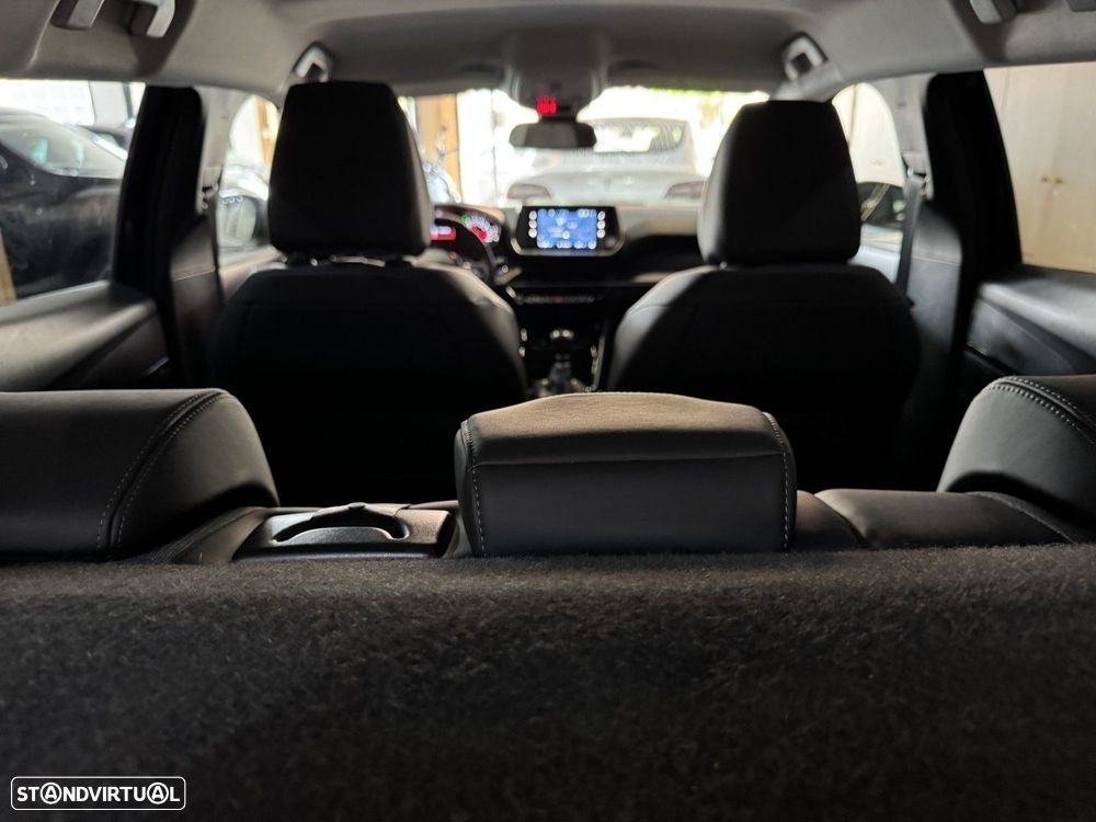 Peugeot 2008 1.2 PureTech Allure - 27