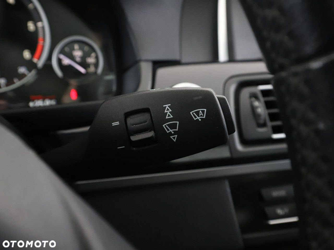BMW Seria 5 520d - 31