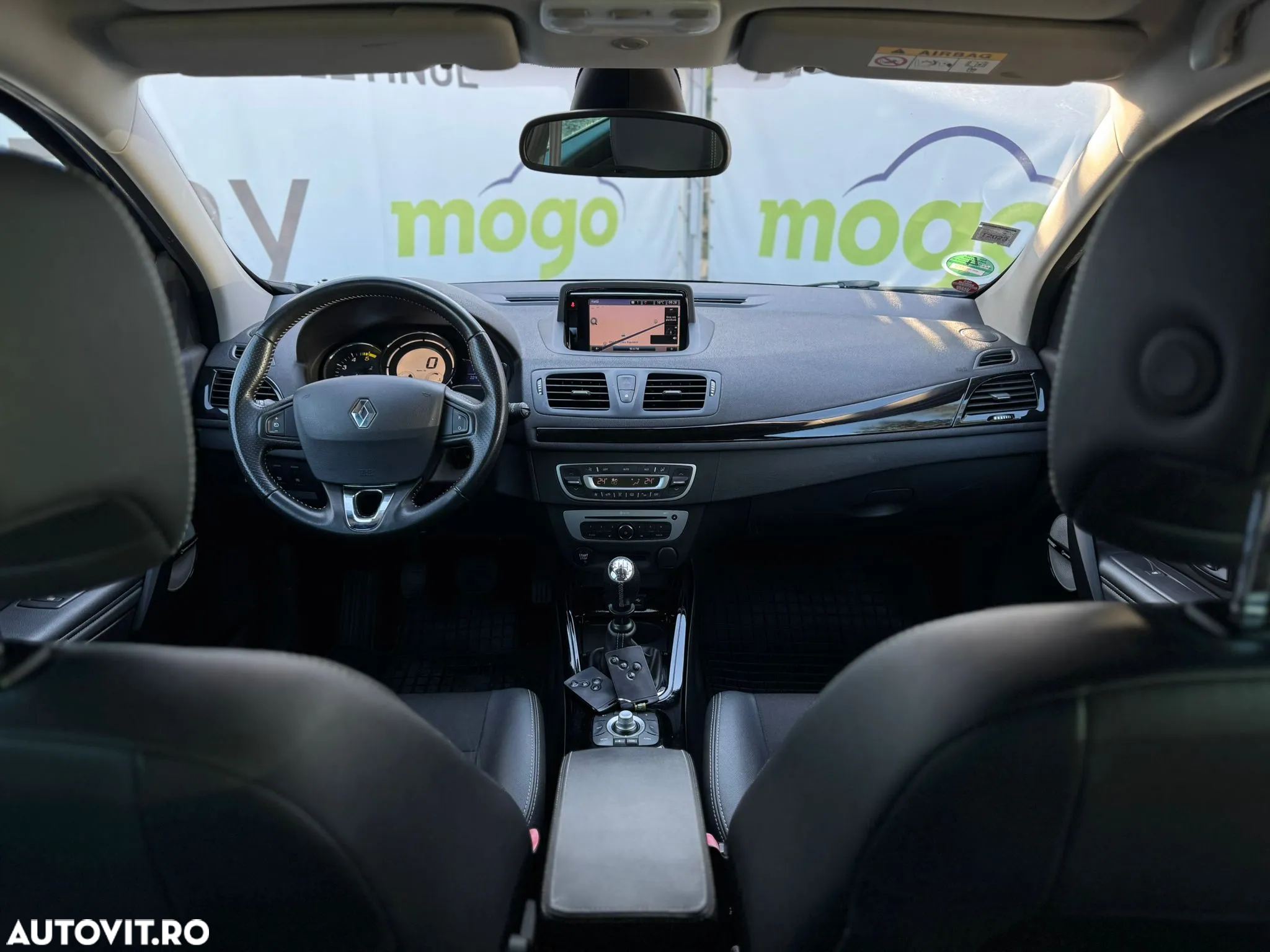 Renault Megane ENERGY dCi 130 BOSE EDITION - 6