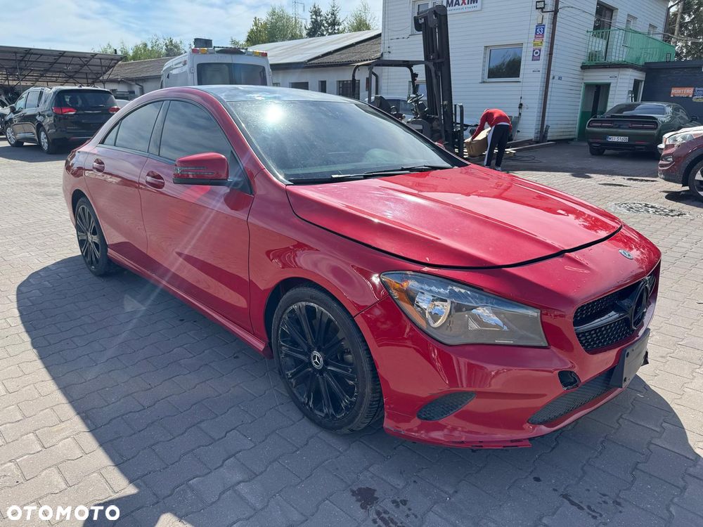 Mercedes-Benz CLA 250 7G-DCT - 7