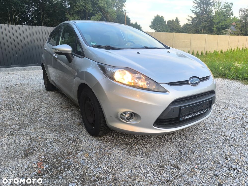 Ford Fiesta - 2