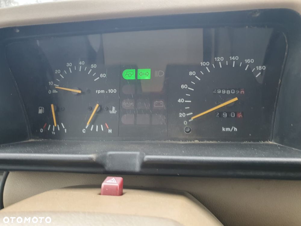 Land Rover Discovery - 18