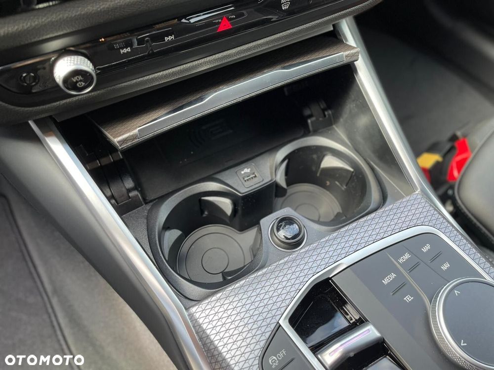 BMW Seria 3 - 24