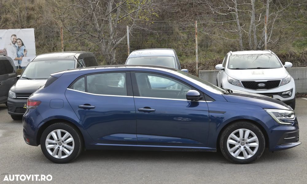 Renault Megane BLUE dCi 115 EDC BUSINESS EDITION - 8