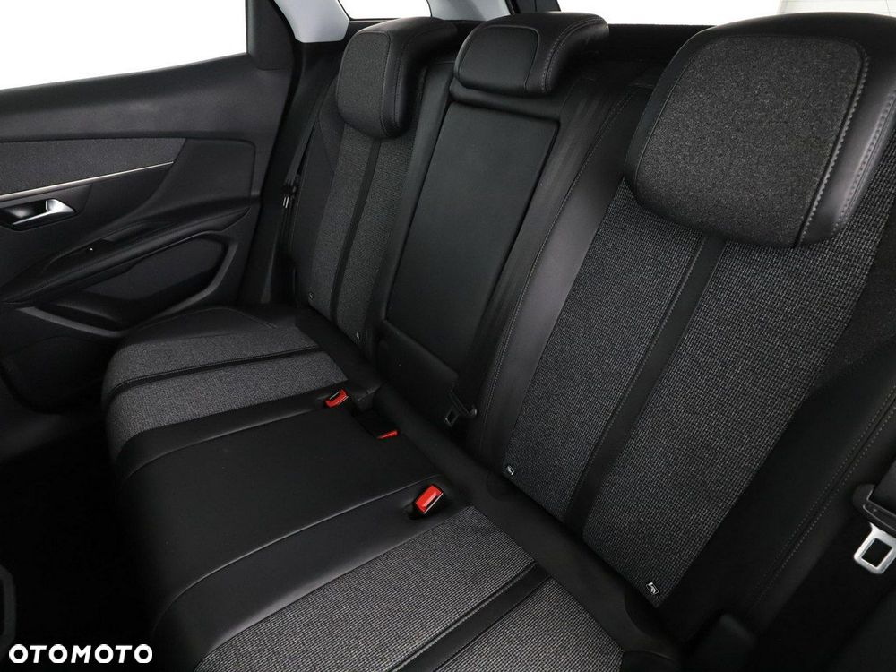 Peugeot 3008 1.2 PureTech Allure - 17