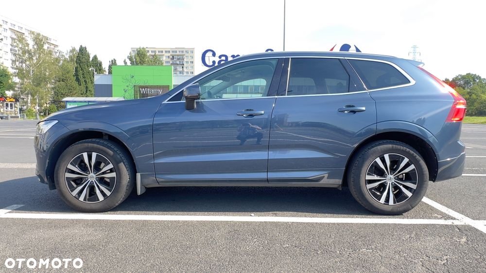 Volvo XC 60 D4 Momentum Pro - 3