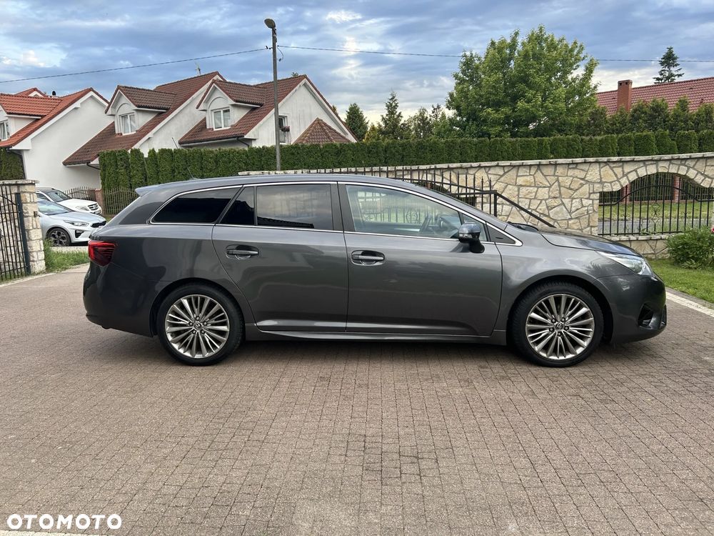 Toyota Avensis - 5