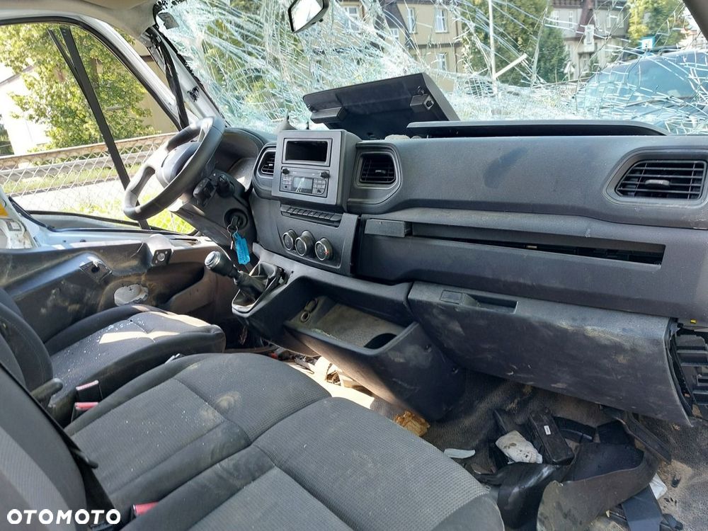 Renault Master - 10