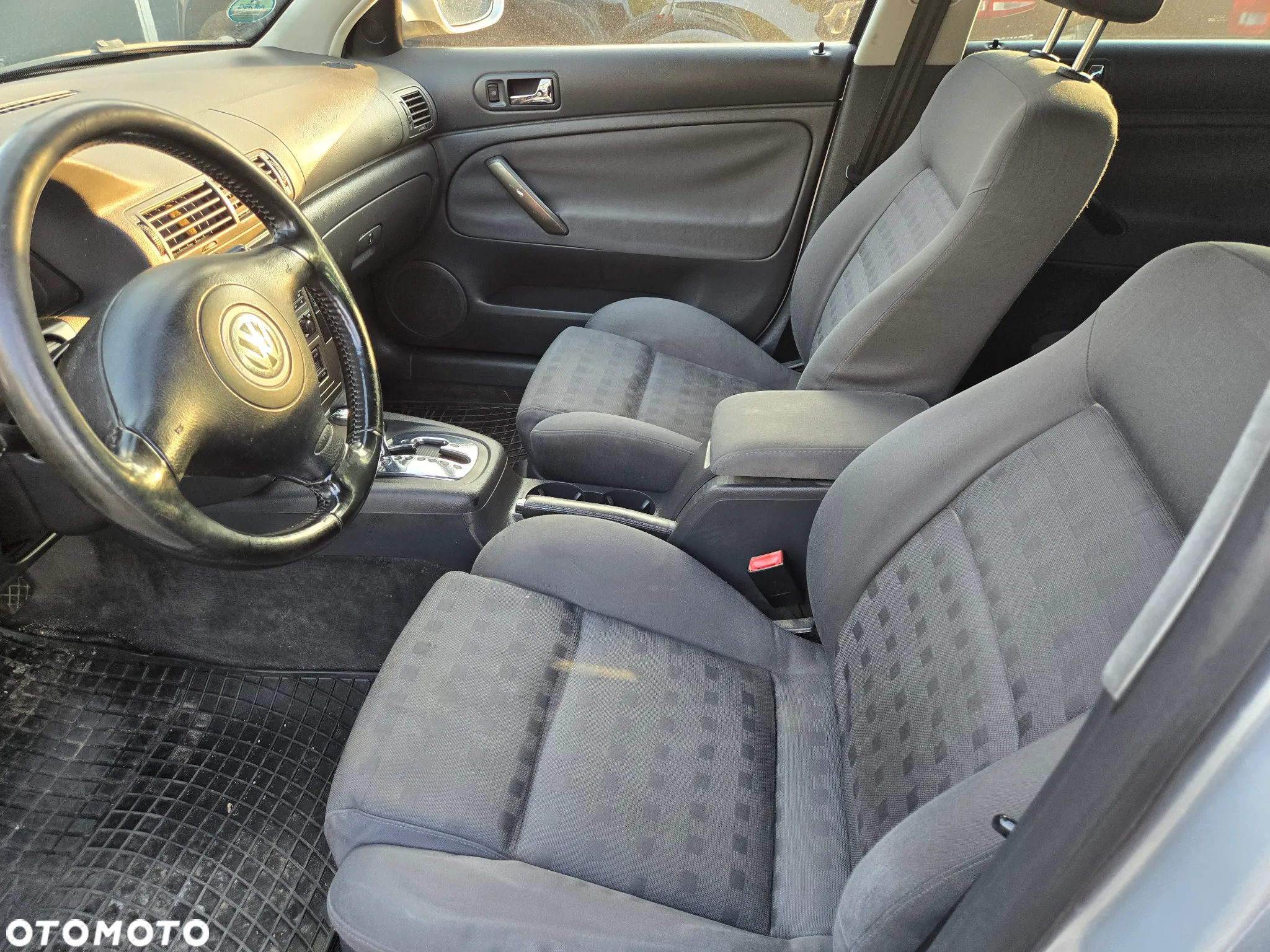Volkswagen Passat 1.9 TDI Comfortline Tiptr - 5