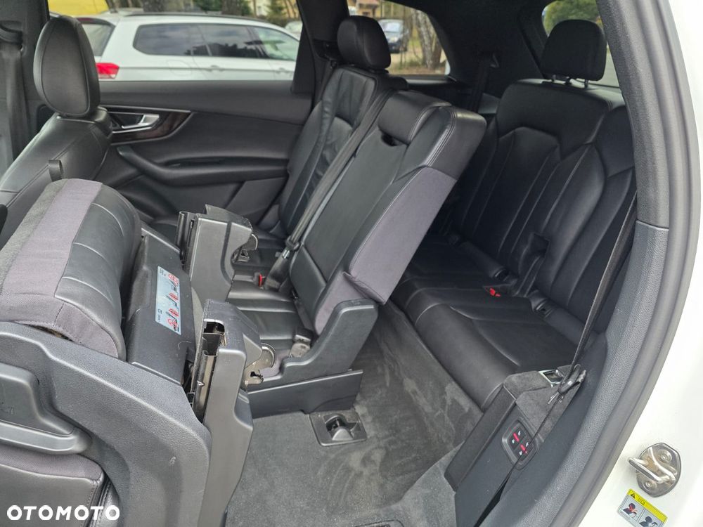 Audi Q7 3.0 TFSI Quattro Tiptronic - 25