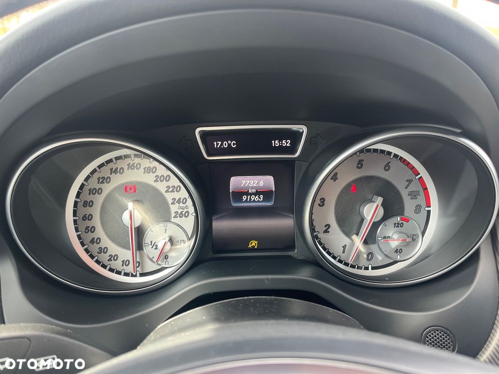 Mercedes-Benz GLA 200 Activity Edition - 25