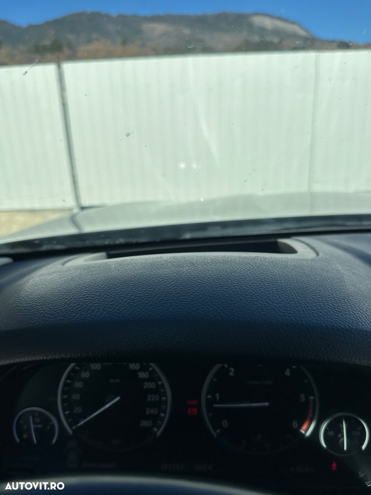 BMW Seria 5 520d - 11