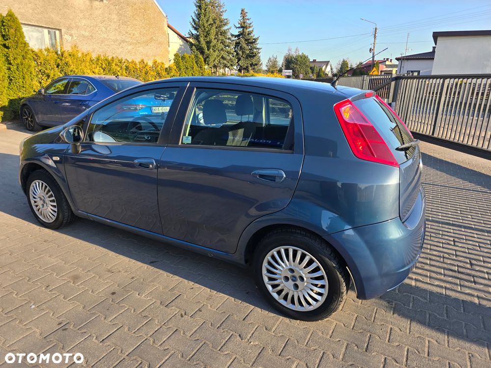 Fiat Grande Punto - 15