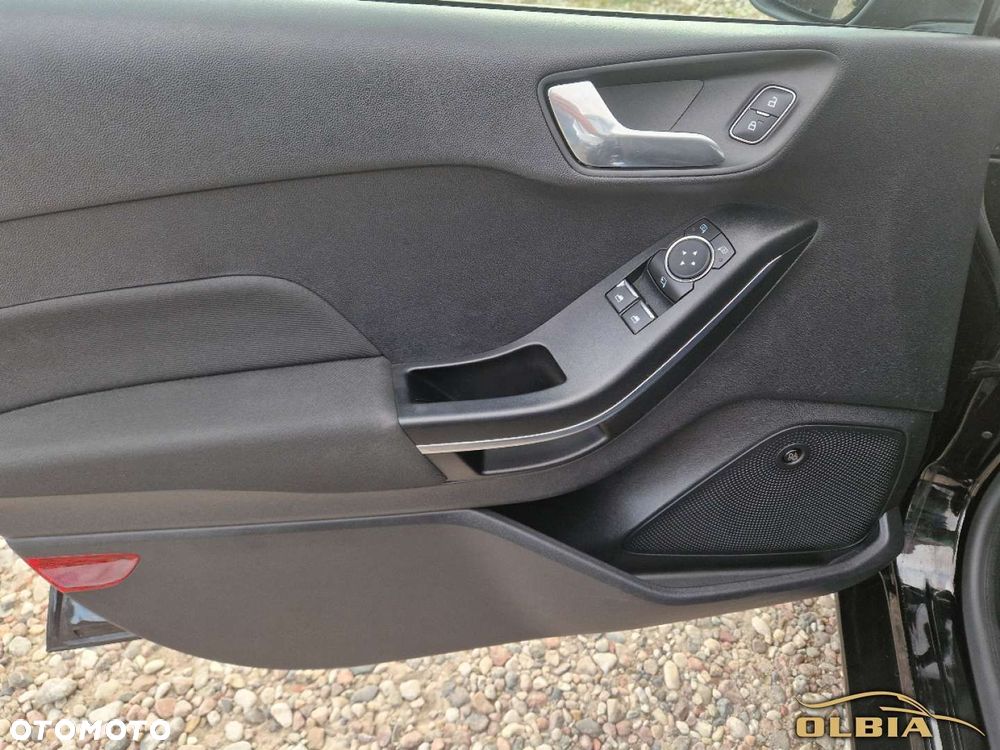 Ford Fiesta - 24