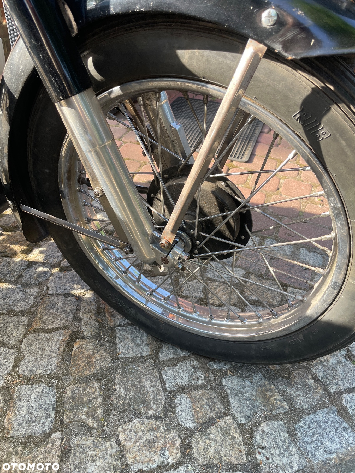 Royal Enfield Classic - 15