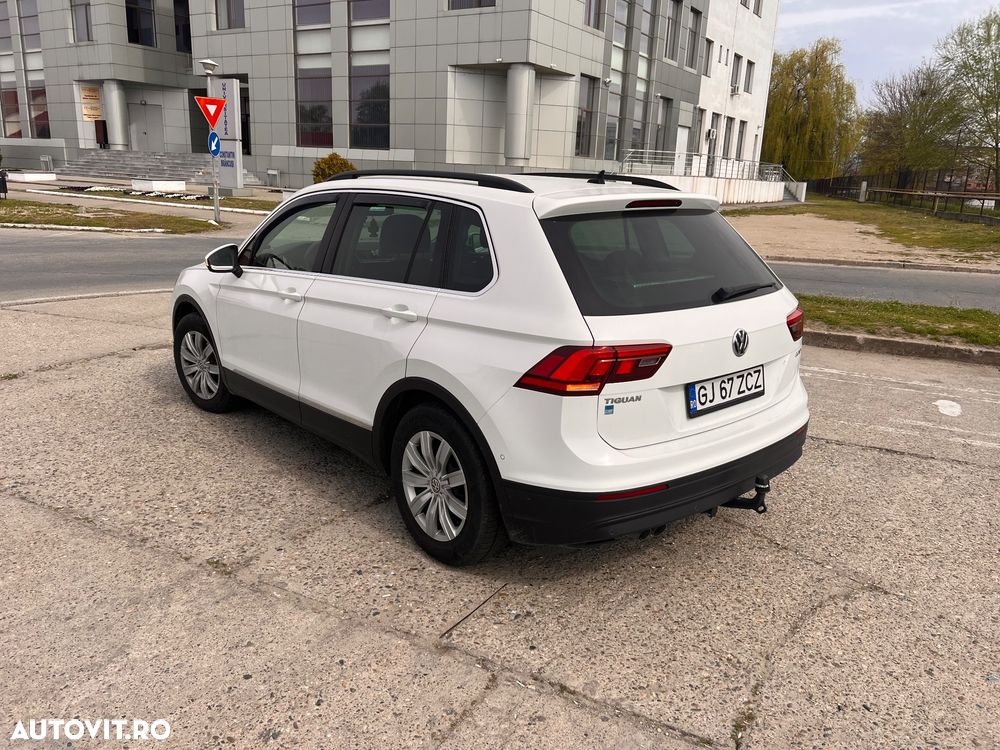 Volkswagen Tiguan 2.0 TDI SCR DSG Trendline - 4