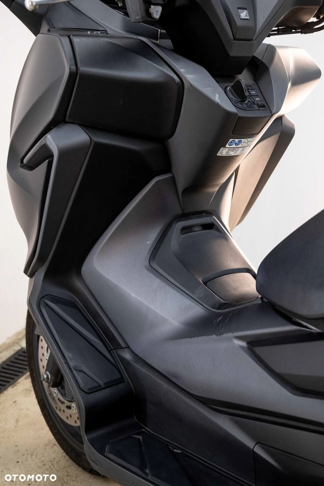 Honda NSS - 24