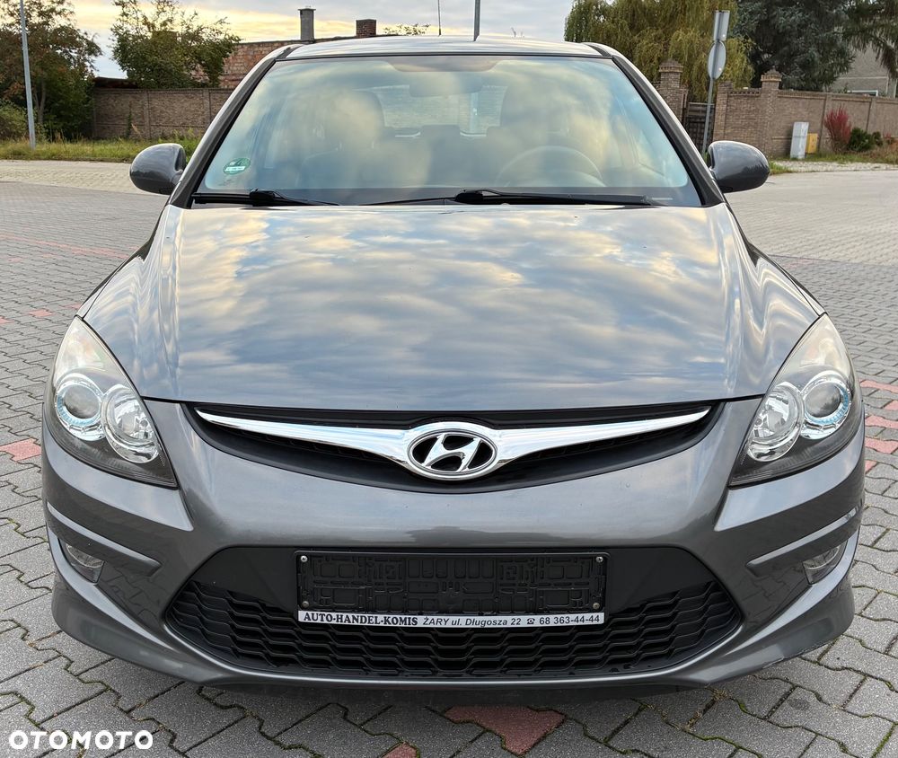 Hyundai i30 1.4 Base + - 5