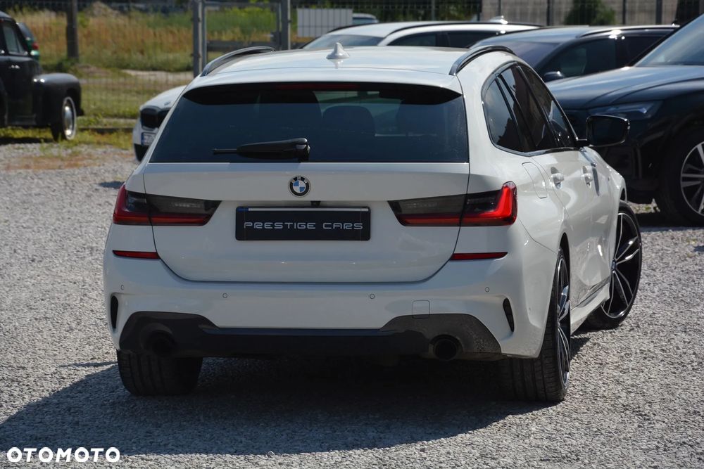 BMW Seria 3 320d Touring Edition M Sport Shadow - 9