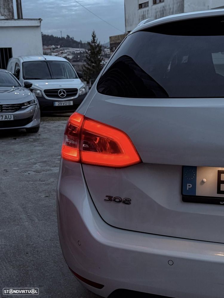 Peugeot 308 SW - 13