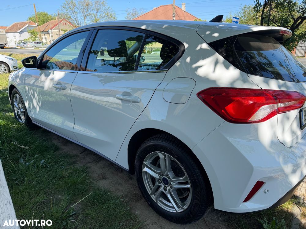 Ford Focus 1.0 EcoBoost Titanium Business - 12