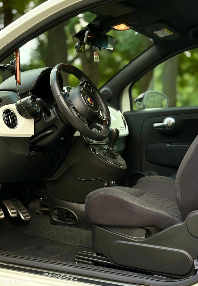 Abarth 595 1.4 T-Jet 16v - 18