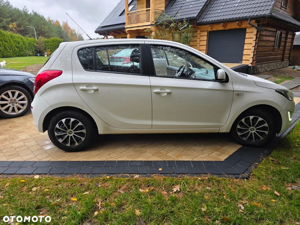 Hyundai i20 1.1 CRDi Style - 6