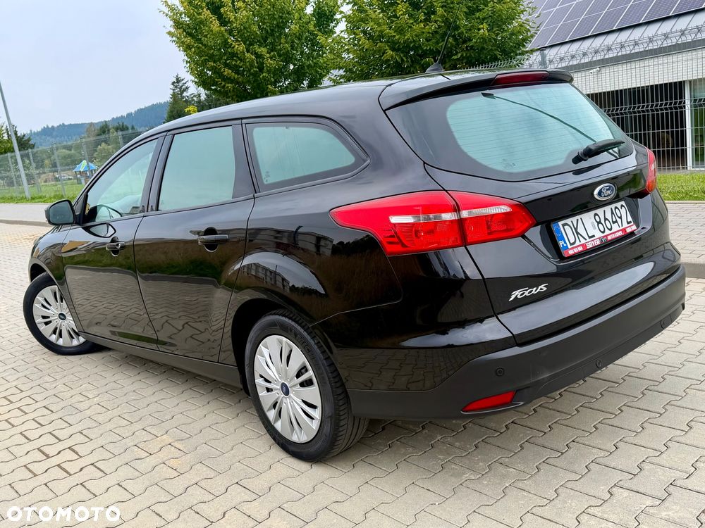 Ford Focus - 25
