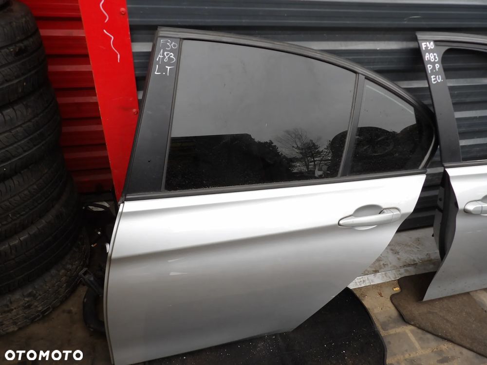 BMW - F30 - KOLOR A83 - DRZWI LEWY TYŁ - 1