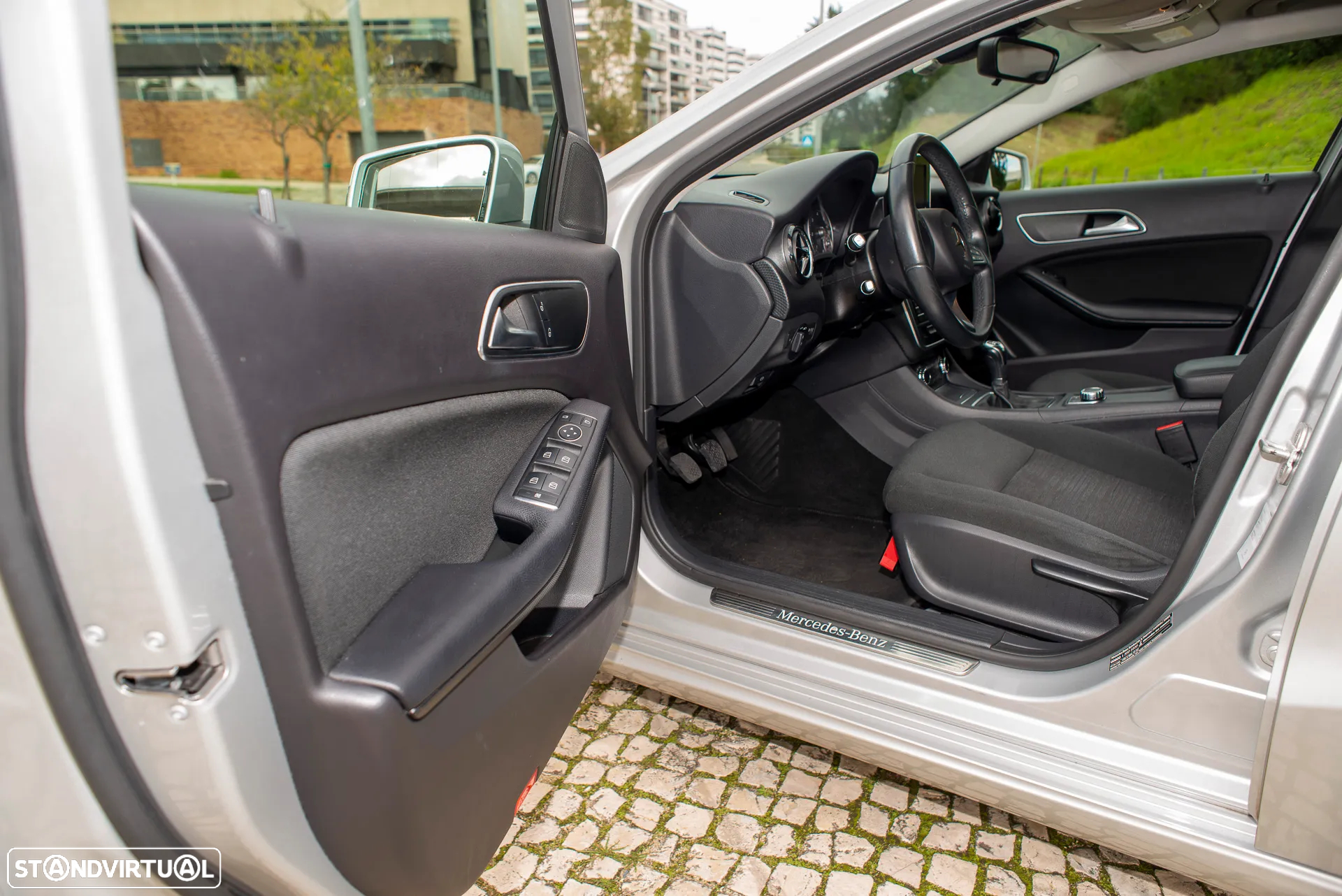 Mercedes-Benz A 180 d Urban - 12
