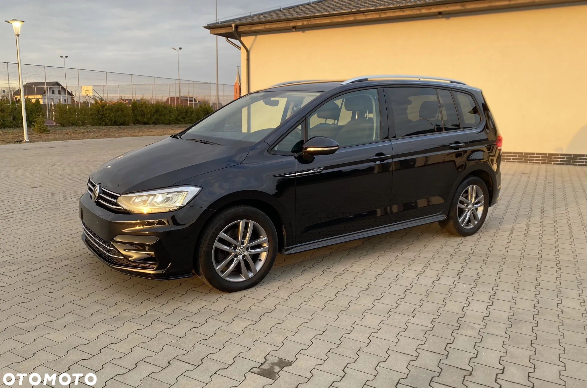 Volkswagen Touran 1.4 TSI BMT Highline - 2