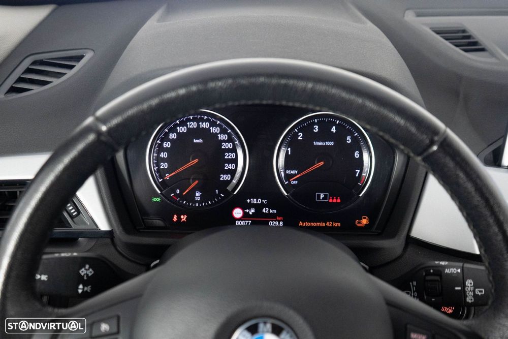 BMW X1 25 e xDrive Corporate Edition - 27